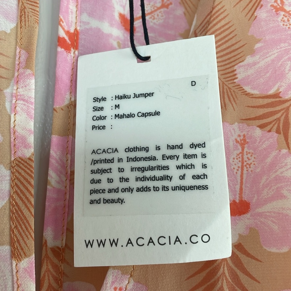 NWT Acacia Haiku romper in capsule mahalo 🌺 - Picture 3 of 4